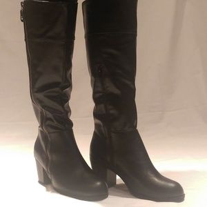 Diba black boots NWOT